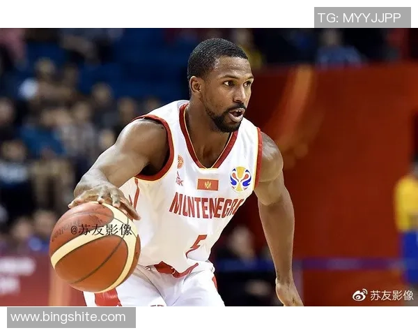 南京篮球队在世界杯预选赛中以75分稳居积分榜首位，展现强劲实力